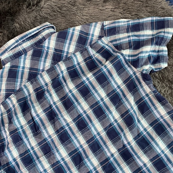 Nautica Jeans Co blue and white plaid shirt-sleeve button down shirt - Picture 10 of 17